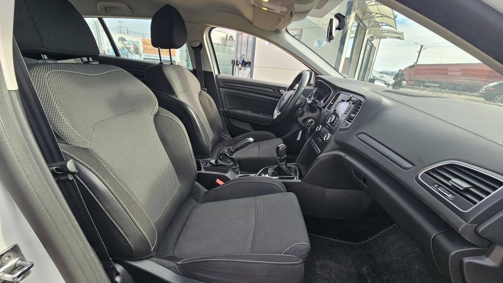 Renault Megane 4 2018 1.3L Benzină – poza 13